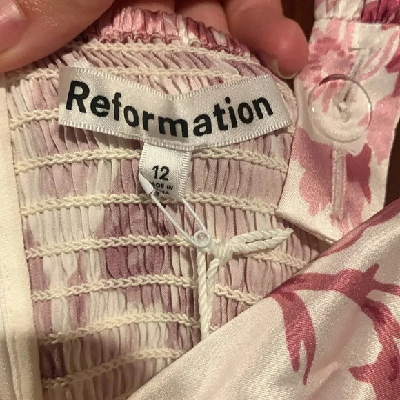 New REFORMATION Earl silk dress - Picture 3 of 11